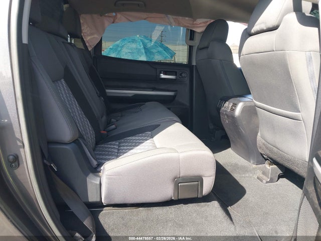 5TFDY5F1XKX839543 Toyota Tundra Sr5 5.7l V8