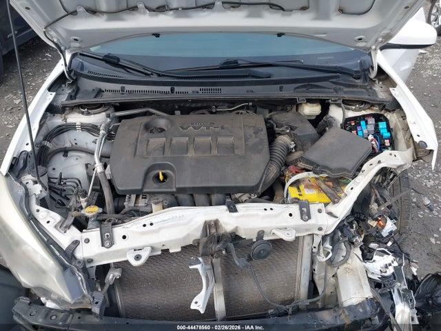 5YFBURHE5FP252052 Toyota COROLLA LE