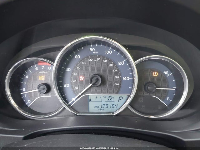 5YFBURHE5FP252052 Toyota COROLLA LE