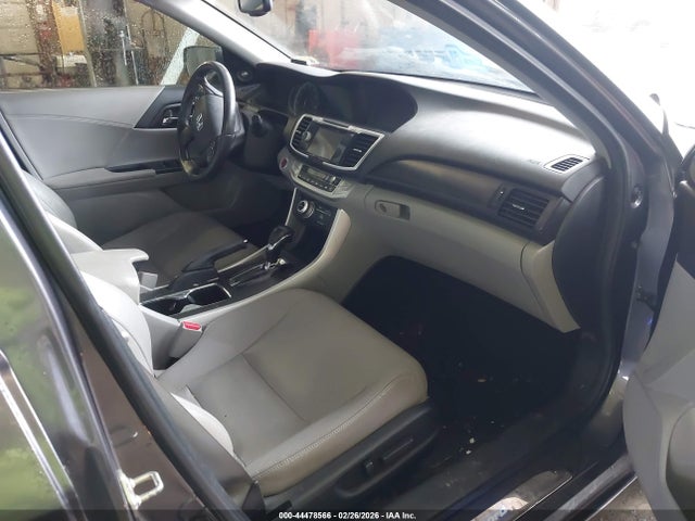 44478566 :رقم المزاد ، 1HGCR3F86DA007960 vin ، 2013 Honda Accord Ex-l V-6 مزاد بيع