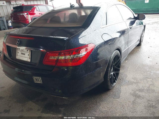 2010 MERCEDES-BENZ E 550 WDDKJ7CBXAF026721 Photo 3