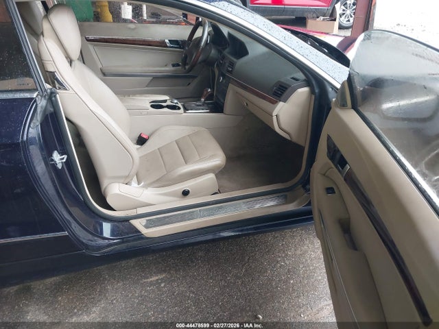 2010 MERCEDES-BENZ E 550 WDDKJ7CBXAF026721 Photo 4