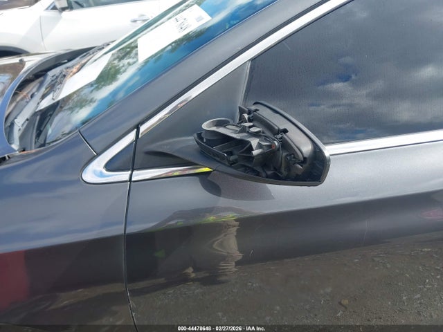 Продаж на аукціоні авто 2016 Chrysler 200 Touring, vin: 1C3CCCFB7GN185969, номер лоту: 44478648