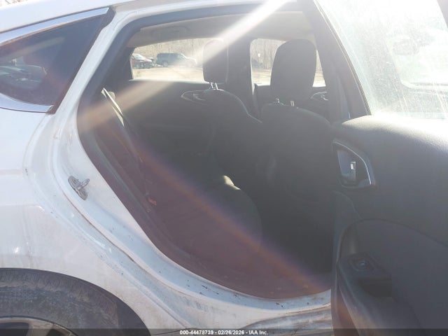 Продажа на аукционе авто 2016 Chrysler 200 Limited, vin: 1C3CCCABXGN154450, номер лота: 44478739