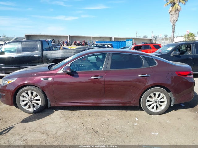 5XXGT4L33JG261741 KIA Optima Lx