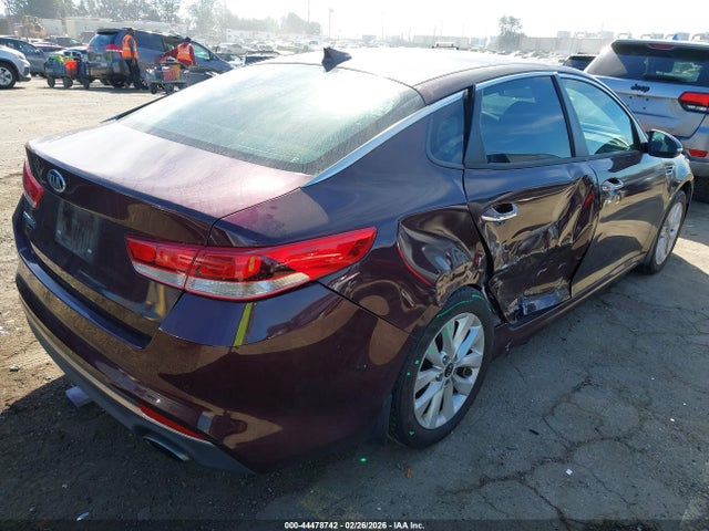 5XXGT4L33JG261741 KIA Optima Lx