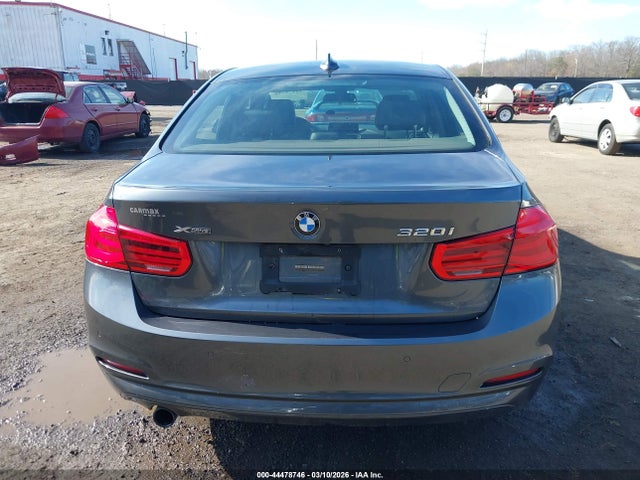 44478746 :رقم المزاد ، WBA8E5G32HNU42579 vin ، 2017 Bmw 320i Xdrive مزاد بيع