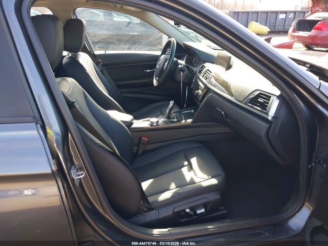 44478746 :رقم المزاد ، WBA8E5G32HNU42579 vin ، 2017 Bmw 320i Xdrive مزاد بيع