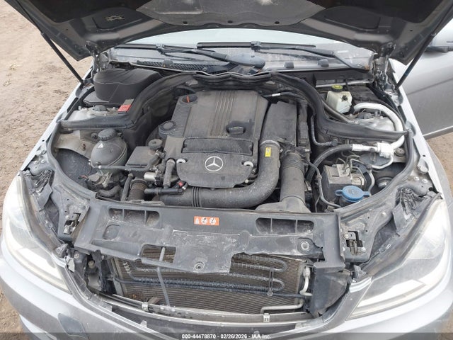 2012 Mercedes-benz C 250 Luxury/sport მანქანა იყიდება აუქციონზე, vin: WDDGF4HB9CR200925, აუქციონის ნომერი: 44478870