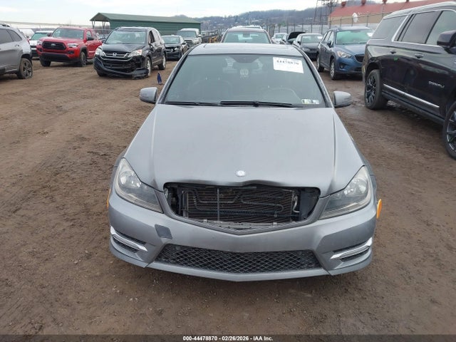 2012 Mercedes-benz C 250 Luxury/sport მანქანა იყიდება აუქციონზე, vin: WDDGF4HB9CR200925, აუქციონის ნომერი: 44478870