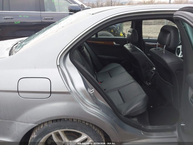 2012 Mercedes-benz C 250 Luxury/sport მანქანა იყიდება აუქციონზე, vin: WDDGF4HB9CR200925, აუქციონის ნომერი: 44478870