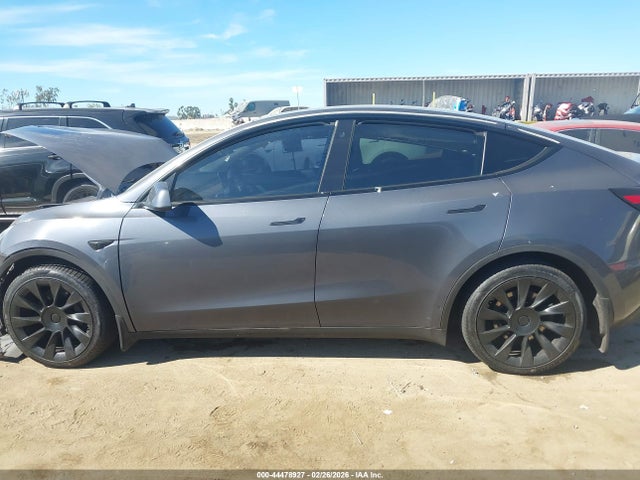 5YJYGDEE6MF140085 Tesla Model Y Long Range Dual Motor All-wheel Drive