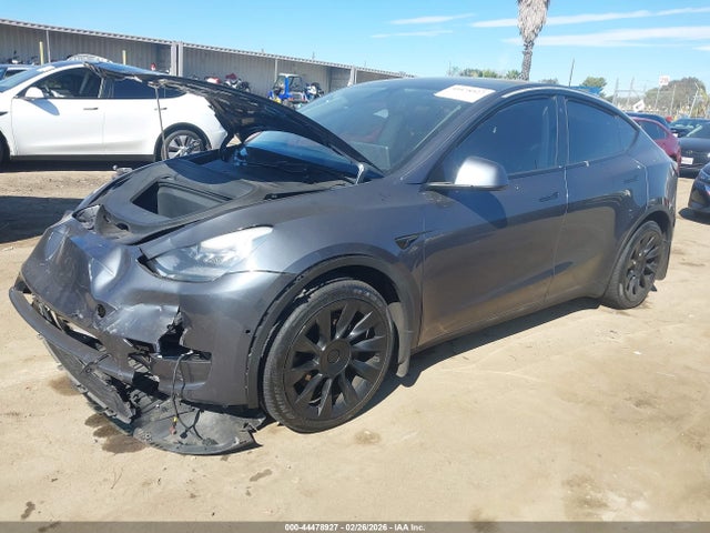 2021 TESLA MODEL Y 5YJYGDEE6MF140085 Photo 1