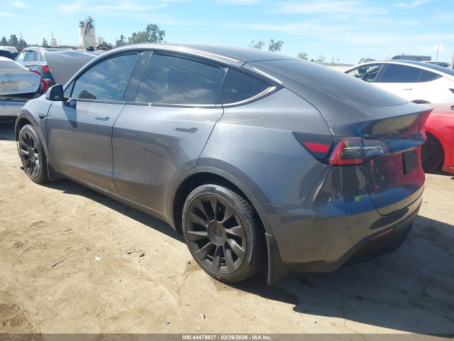 2021 TESLA MODEL Y 5YJYGDEE6MF140085 Photo 2