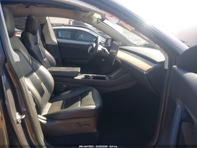 2021 TESLA MODEL Y 5YJYGDEE6MF140085 Photo 4