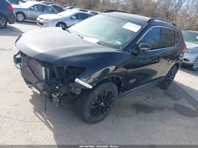 Nissan ROGUE SV 2017 5N1AT2MT4HC759378 Image 2