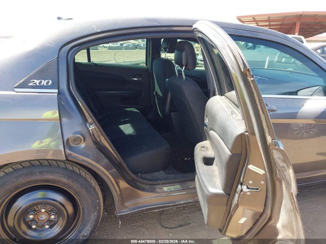 44479000 :رقم المزاد ، 1C3CCBBBXEN192962 vin ، 2014 Chrysler 200 Touring مزاد بيع