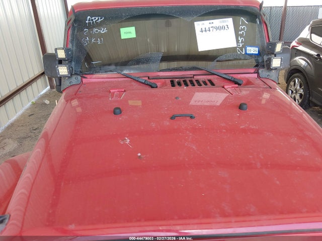 44479003 :رقم المزاد ، 1C4BJWEG6CL245337 vin ، 2012 Jeep Wrangler Unlimited Sahara مزاد بيع