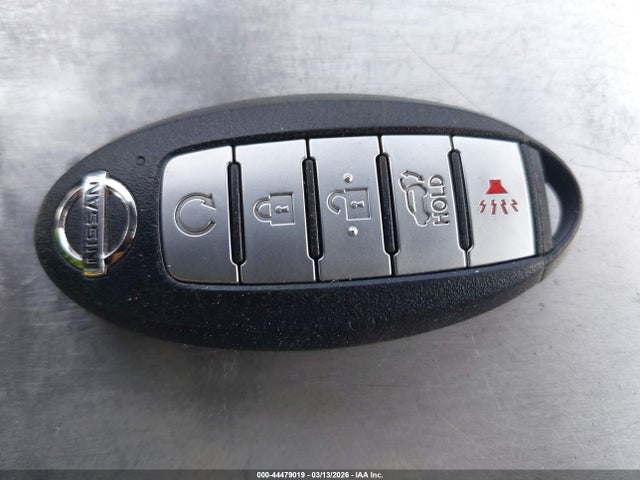5N1AT3BA1MC789133 Nissan Rogue Sv Fwd