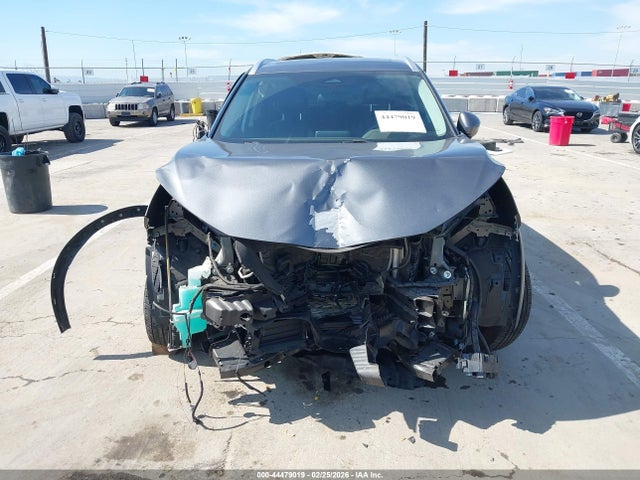 5N1AT3BA1MC789133 Nissan Rogue Sv Fwd