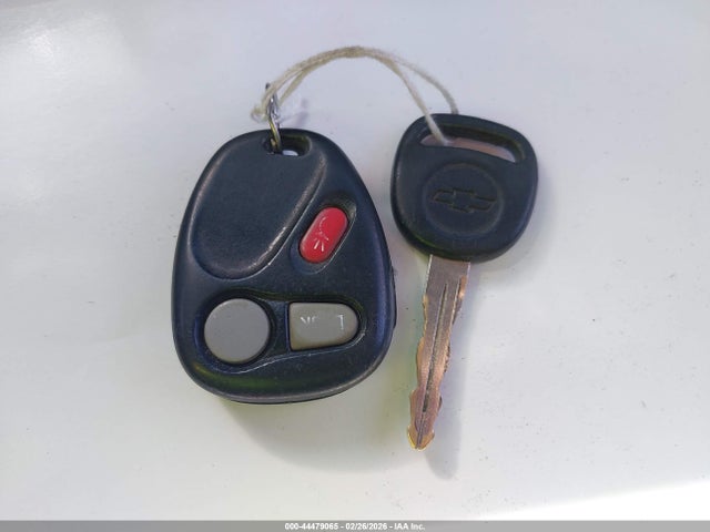 2000 Chevrolet Silverado 1500 Ls მანქანა იყიდება აუქციონზე, vin: 1GCEK19TXYE373225, აუქციონის ნომერი: 44479065