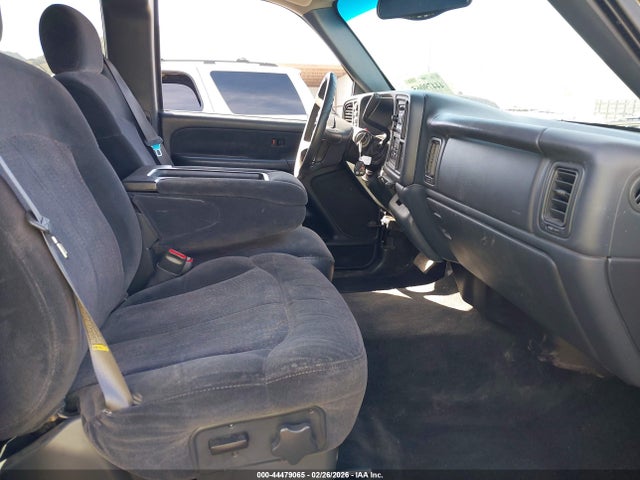 2000 Chevrolet Silverado 1500 Ls მანქანა იყიდება აუქციონზე, vin: 1GCEK19TXYE373225, აუქციონის ნომერი: 44479065