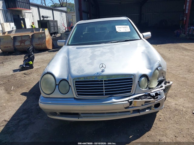 1999 Mercedes-benz E 430 მანქანა იყიდება აუქციონზე, vin: WDBJF70HXXA861237, აუქციონის ნომერი: 44479089