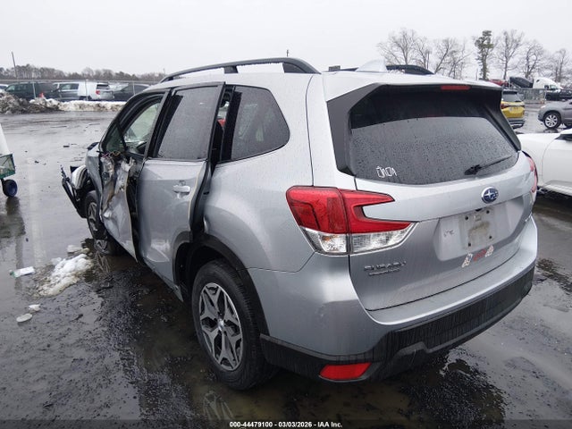 Продаж на аукціоні авто 2019 Subaru Forester Premium, vin: JF2SKAEC4KH407076, номер лоту: 44479100