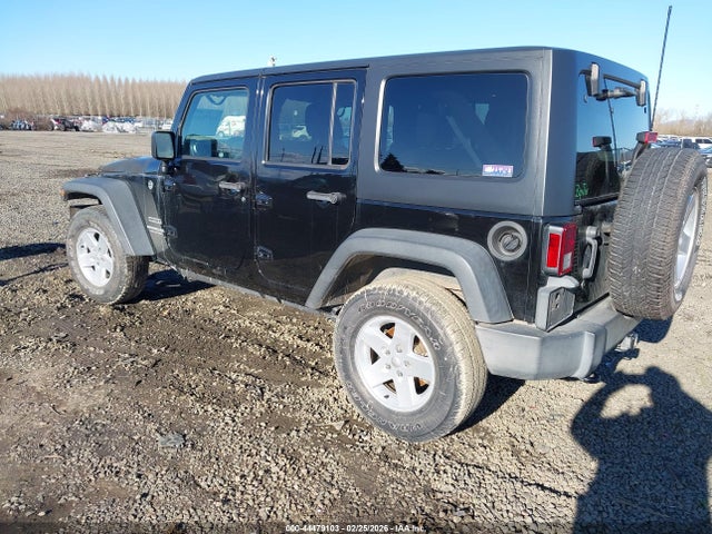 2017 JEEP WRANGLER UNLIMITED 1C4BJWDG3HL722329 Photo 2