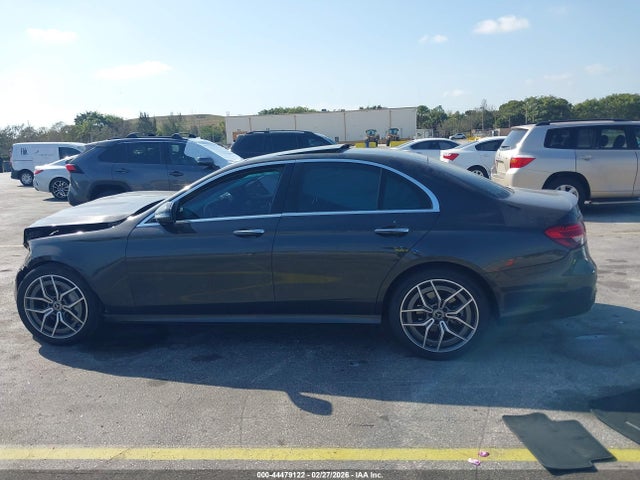 Aukcja sprzedaży 2021 Mercedes-benz E 350 4matic, vin: W1KZF8EB0MA892495, numer aukcji: 44479122