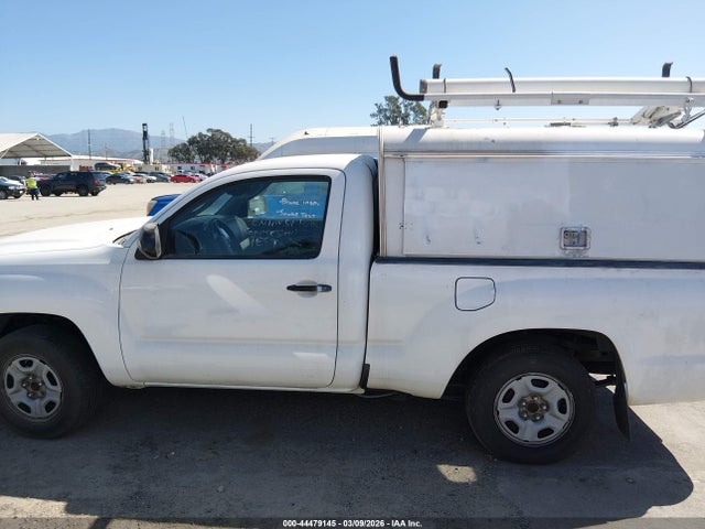 Toyota Tacoma 2014 5TFNX4CN2EX034181 Image 16