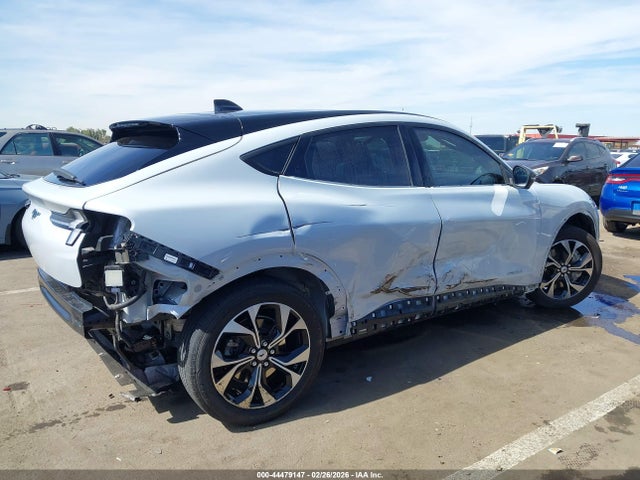 Ford Mustang Mach-e Premium 2022 3FMTK3RM7NMA40963 Image 6