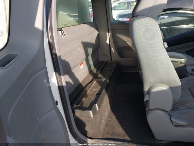 Toyota Tacoma 2015 5TFTX4CN1FX054382 Image 8