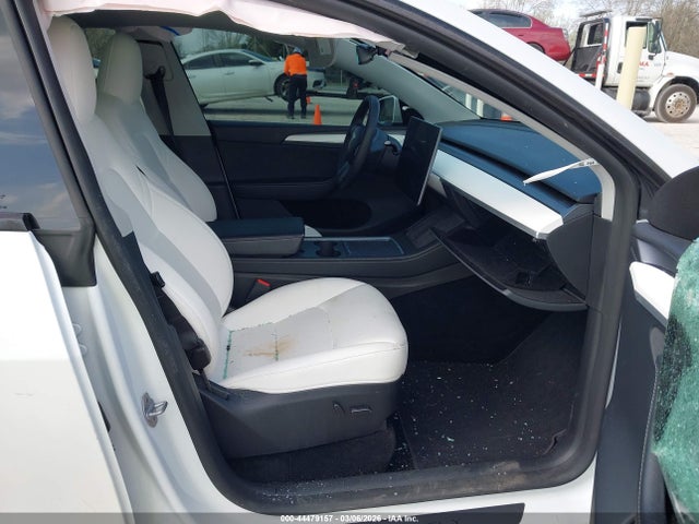 Продаж на аукціоні авто 2023 Tesla Model Y Awd/long Range Dual Motor All-wheel Drive, vin: 7SAYGDEE6PA148126, номер лоту: 44479157