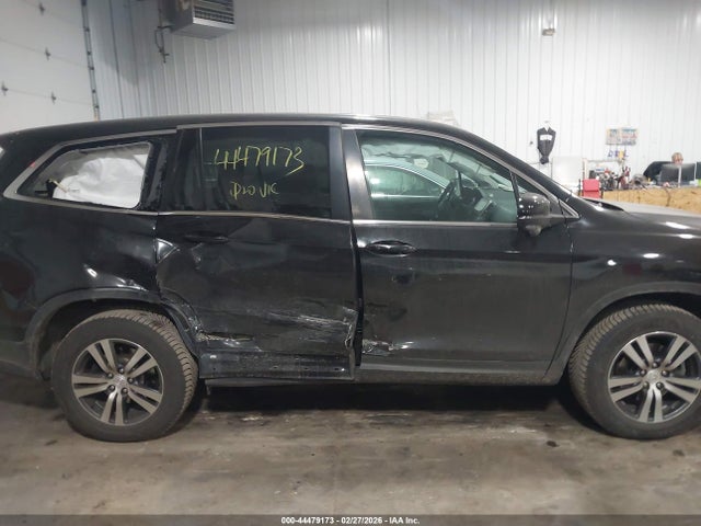 Продажа на аукционе авто 2017 Honda Pilot Ex-l, vin: 5FNYF6H53HB082212, номер лота: 44479173