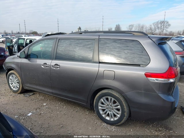 Aukcja sprzedaży 2014 Toyota Sienna Xle V6 8 Passenger, vin: 5TDYK3DC4ES430203, numer aukcji: 44479244