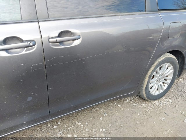Aukcja sprzedaży 2014 Toyota Sienna Xle V6 8 Passenger, vin: 5TDYK3DC4ES430203, numer aukcji: 44479244