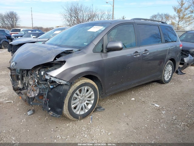 Aukcja sprzedaży 2014 Toyota Sienna Xle V6 8 Passenger, vin: 5TDYK3DC4ES430203, numer aukcji: 44479244