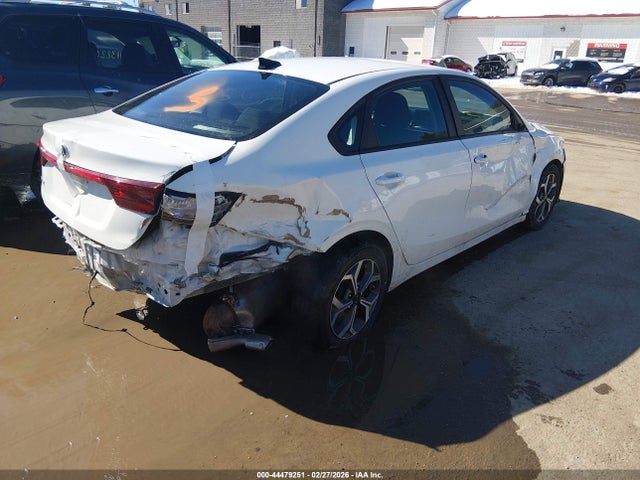 3KPF24AD6ME334995 KIA Forte Lxs