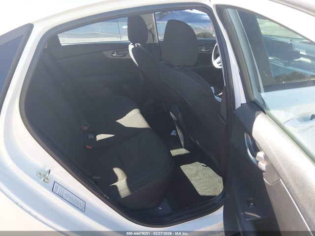 3KPF24AD6ME334995 KIA Forte Lxs