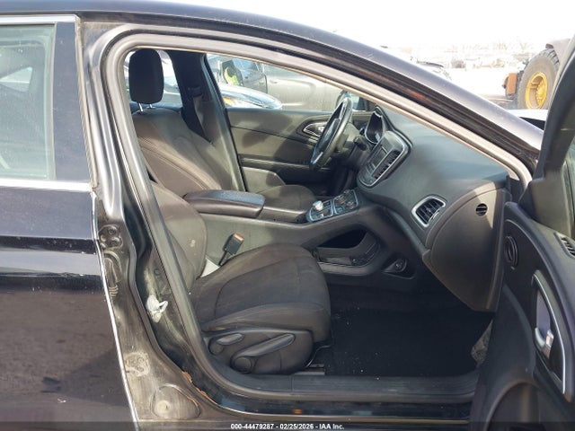 Aukcja sprzedaży 2015 Chrysler 200 Limited, vin: 1C3CCCAB4FN680569, numer aukcji: 44479287