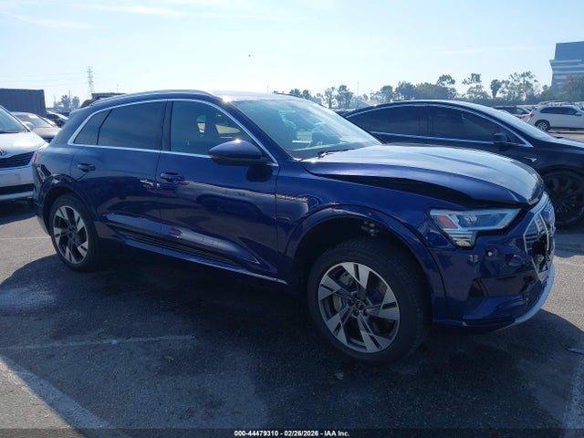WA1AAAGE1NB029876 Audi E-tron Premium Quattro