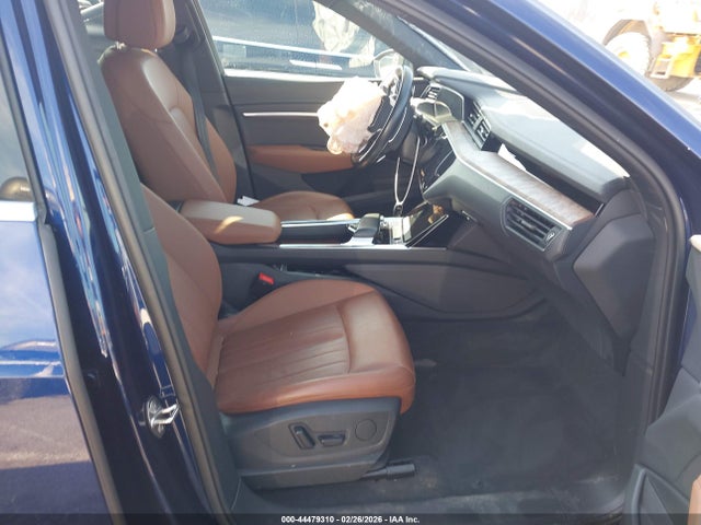 2022 AUDI E-TRON WA1AAAGE1NB029876 Photo 4
