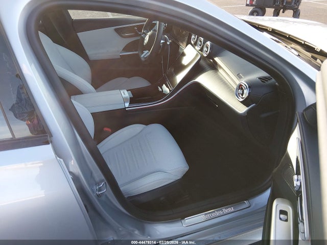 2023 MERCEDES-BENZ C 300 W1KAF4GB5PR084281 Photo 4