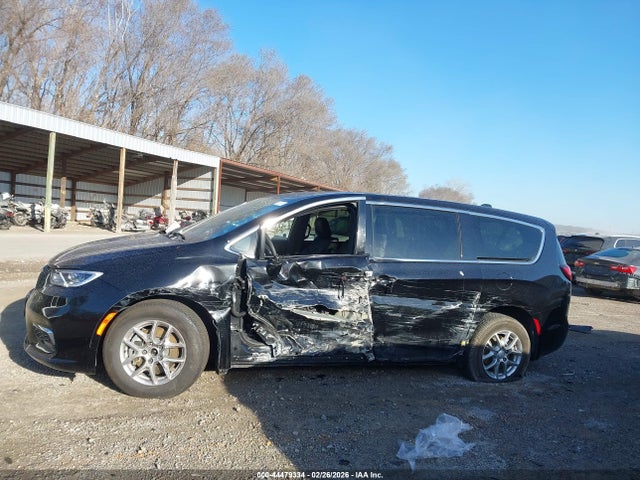Продаж на аукціоні авто 2025 Chrysler Pacifica Select, vin: 2C4RC1BG7SR597669, номер лоту: 44479334