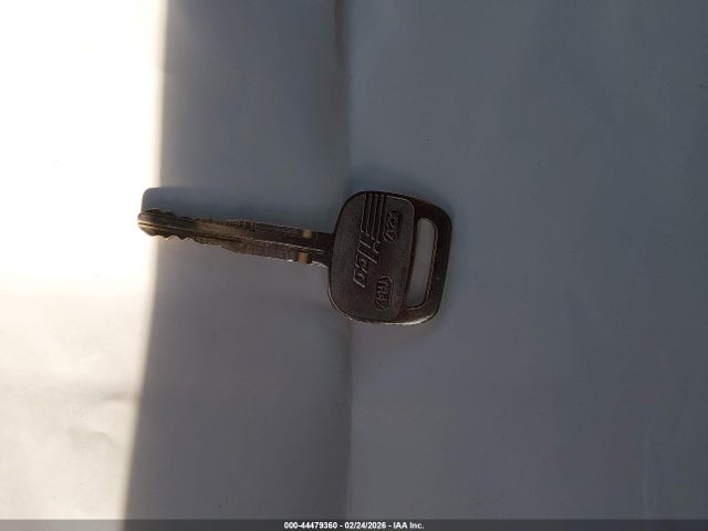 2003 TOYOTA CAMRY 4T1BE32K33U196129 Photo 10