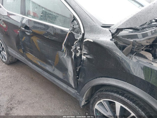JN1BJ1CR9KW317638 Nissan Rogue Sport S/sl/sv