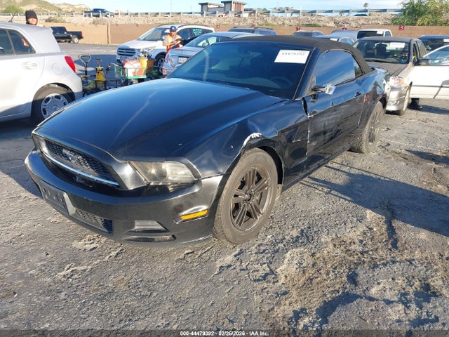 Ford Mustang V6 2014 1ZVBP8EM4E5208534 Image 2