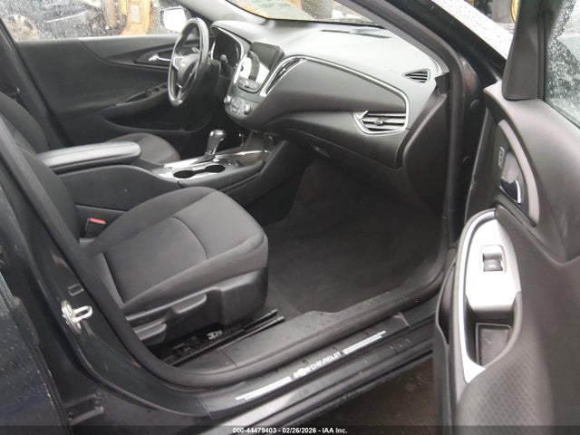 2018 CHEVROLET MALIBU 1G1ZD5ST1JF160797 Photo 4