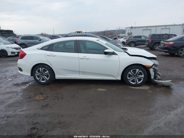2HGFC2F59JH573896 Honda Civic Lx